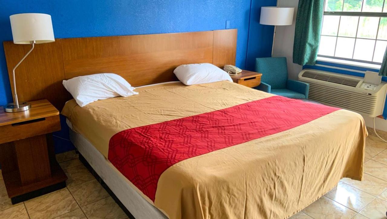 Luxury Inn Forrest City Bagian luar foto