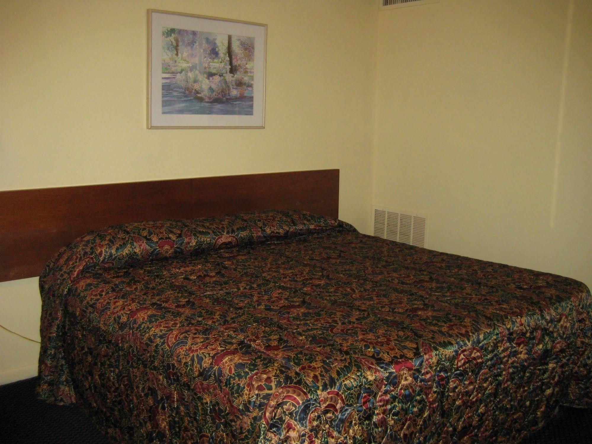 Luxury Inn Forrest City Bagian luar foto